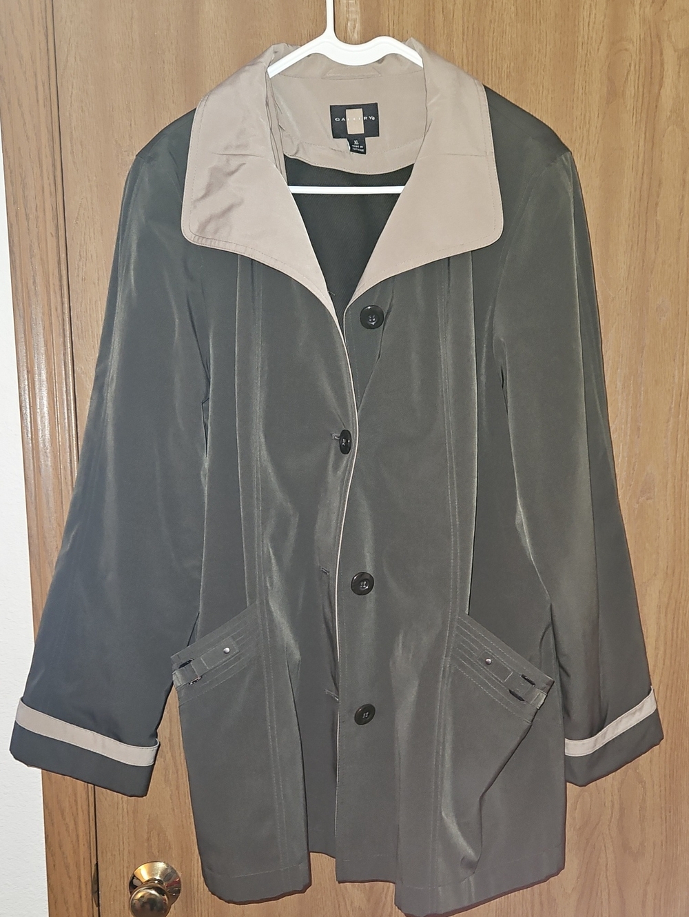 Gallery Two-Tone Dark Green And Tan Trench Coat with Contrast Collar